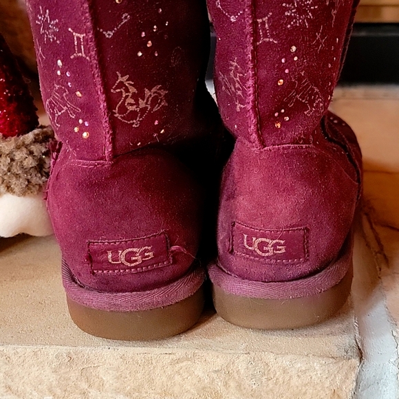 Ugg | Classic Zodiac Mid-Calf Boot - Picture 4 of 10